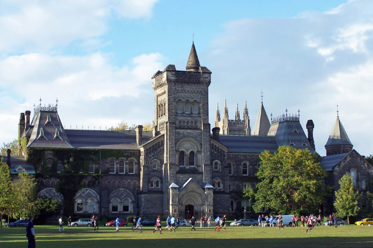 Prédio de uma das melhores universidades do Canadá.
